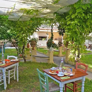 Hotiday Collection - Gianmarti Bed and breakfast