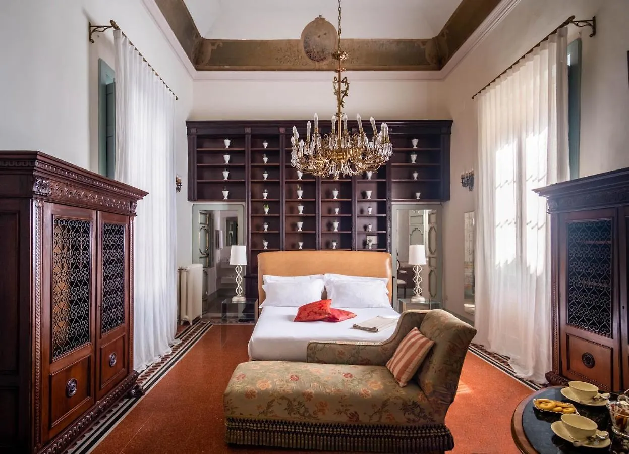 Palazzo Guido Bed & Breakfast Lecce 3*,  Italy