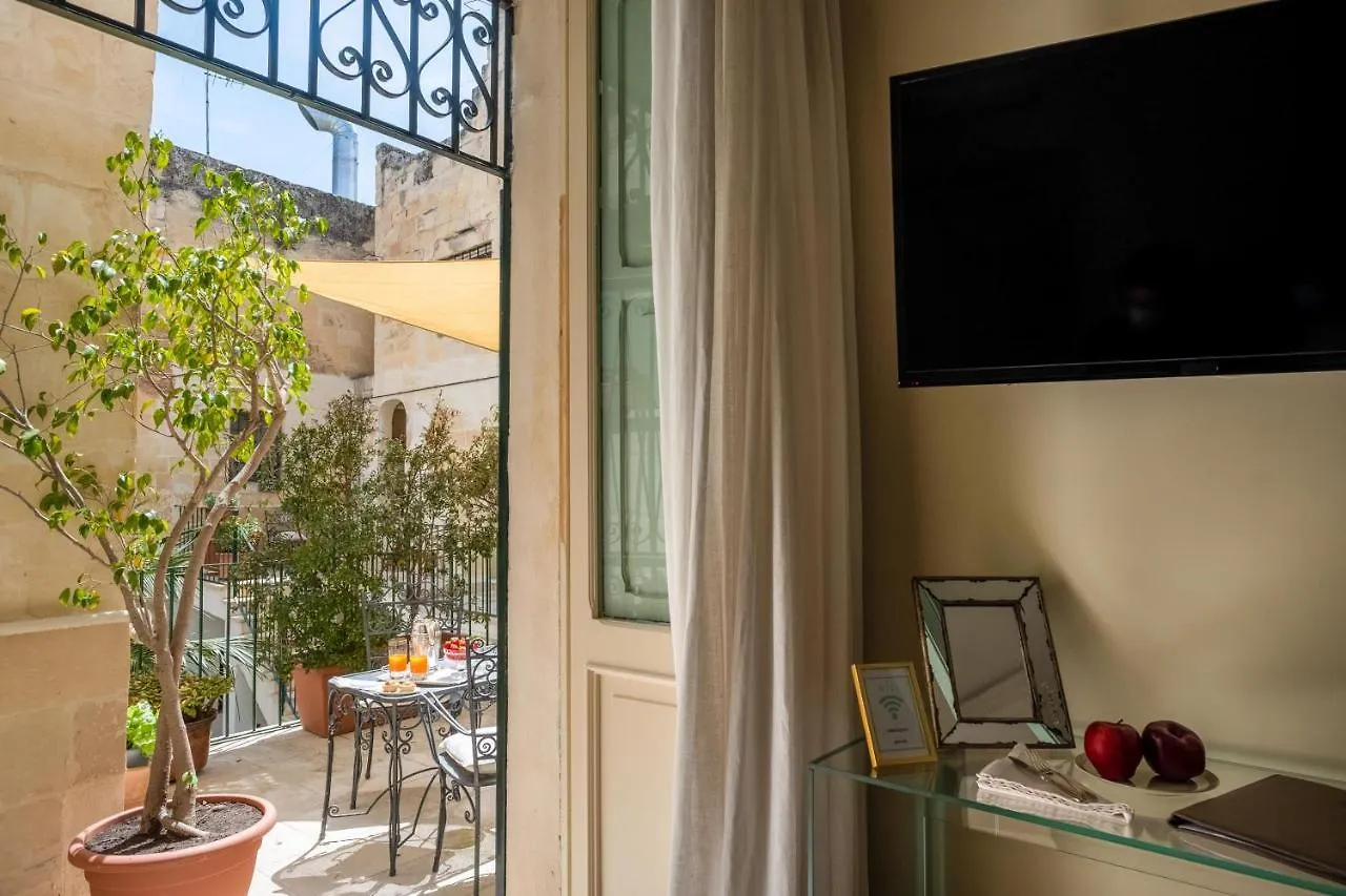 Palazzo Guido Bed & Breakfast Lecce Italy