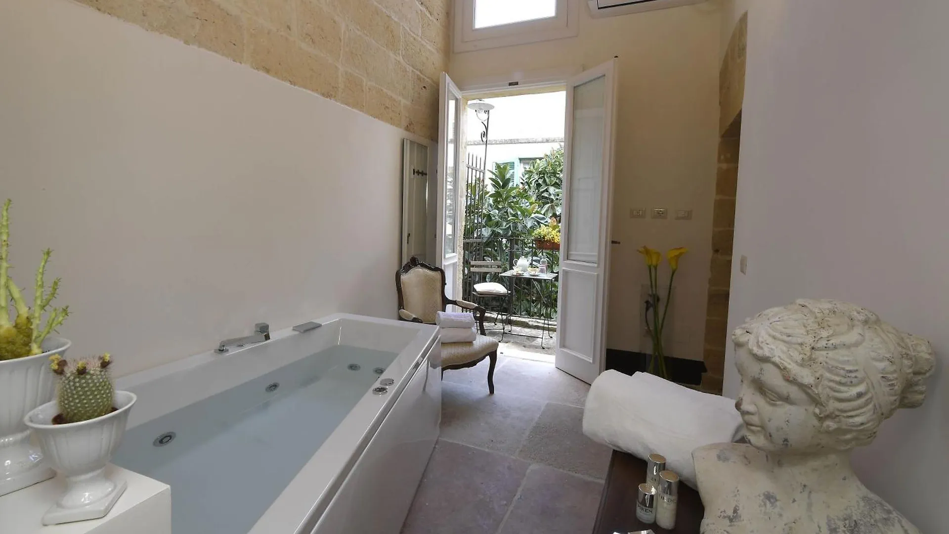 Palazzo Guido Bed & Breakfast Lecce