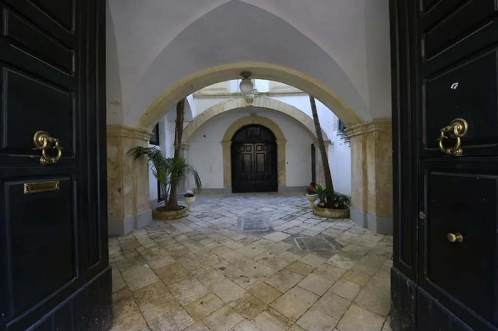 Palazzo Guido Bed & Breakfast Lecce Italy